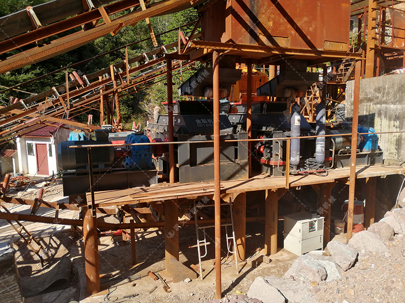 液壓對輥破碎機:破解 “堵塞、磨損、成品差” 三大難題 液壓對輥破碎機:破解 “堵塞、磨損、成品差” 三大難題